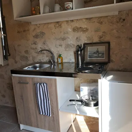 1 Au Calme Apartment *